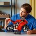 Lego Technic 42202 Ducati Panigale V4 S Motor_